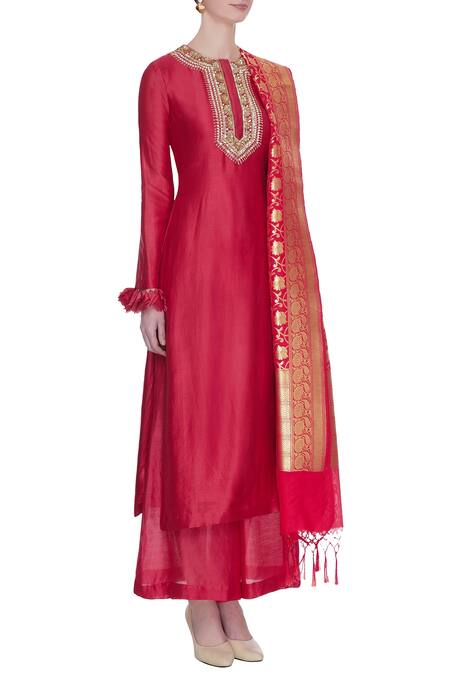 Neha Khullar_Red Chanderi Silk Embroidered Kurta Set  _Online_at_Aza_Fashions