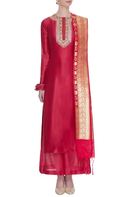 Shop_Neha Khullar_Red Chanderi Silk Embroidered Kurta Set  _Online_at_Aza_Fashions