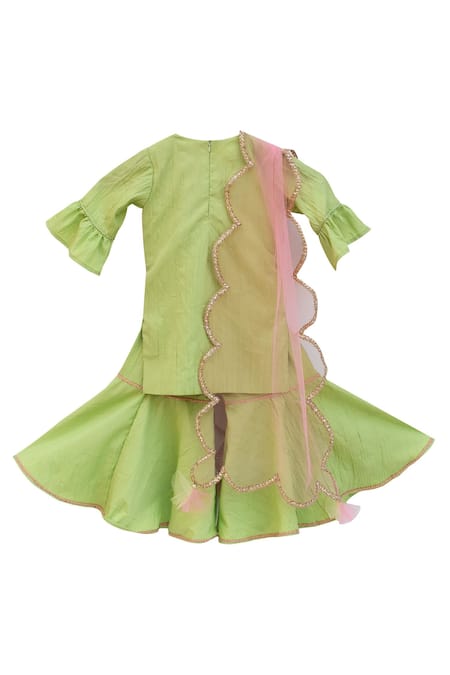 Shop Fayon Kids Green Crepe, Chiffon Embroidery, Zari Crinkle Kurta With Sharara And Dupatta at Aza Fashions Shop_Fayon Kids_Green Crepe, Chiffon Embroidery, Zari Crinkle Kurta With Sharara And Dupatta _at_Aza_Fashions