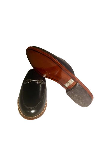 Artimen_Black Plain Pure Leather Slip-on Mules _Online_at_Aza_Fashions