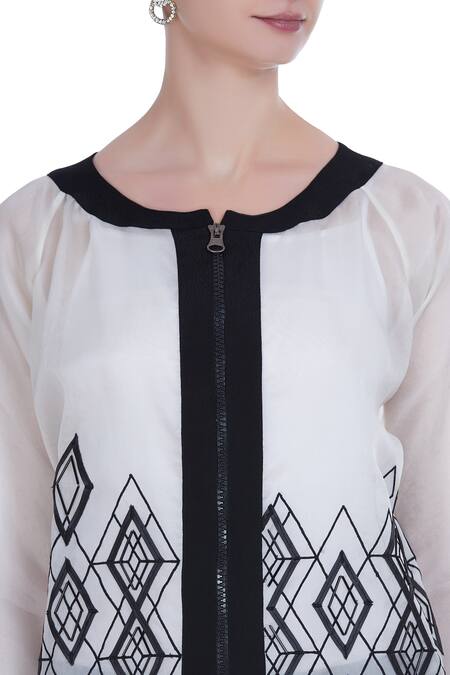 Varsha Wadhwa White Organza Sheer Bomber Jacket With Applique Work at Aza Fashions Varsha Wadhwa_White Organza Sheer Bomber Jacket With Applique Work_at_Aza_Fashions