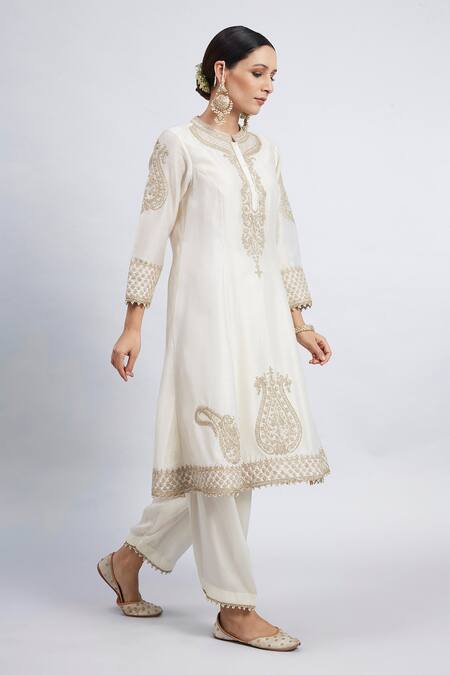 Sheetal Batra White Kurta Chanderi Salwar - Bamber Satin Dupatta Rahbya Set Online at Aza Fashions Sheetal Batra_White Kurta Chanderi Salwar - Bamber Satin Dupatta Rahbya Set _Online_at_Aza_Fashions