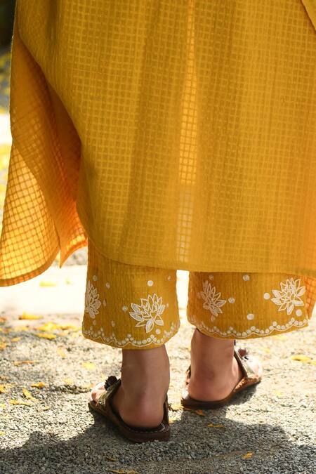 Buy Rekha Agra Yellow Cotton Slub V Neck Embroidered Kurta And Pant Set Online at Aza Fashions Buy_Rekha Agra_Yellow Cotton Slub V Neck Embroidered Kurta And Pant Set _Online_at_Aza_Fashions
