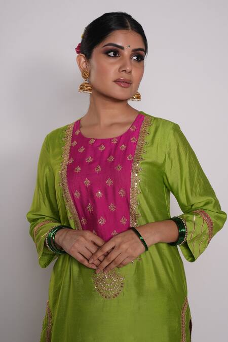 Shop_Pants And Pajamas_Green Chanderi Floral Motifs Round Straight Kurta_Online_at_Aza_Fashions