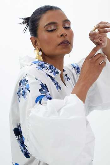Shop_Sitaraa_White Cotton, Poplin Mandarin Collar Rimjhim Balloon Sleeve Tunic And Trouser Set_Online_at_Aza_Fashions