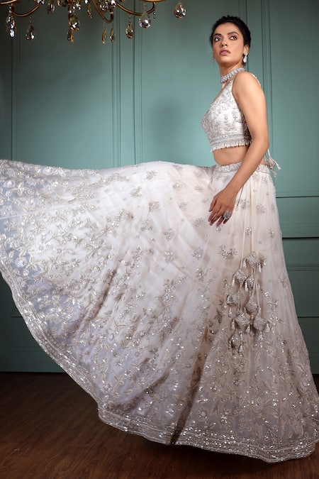 Pallavi Poddar_Ivory Organza, Tulle Embroidery, Sequins, Abir Embellished Bridal Lehenga Set _Online_at_Aza_Fashions