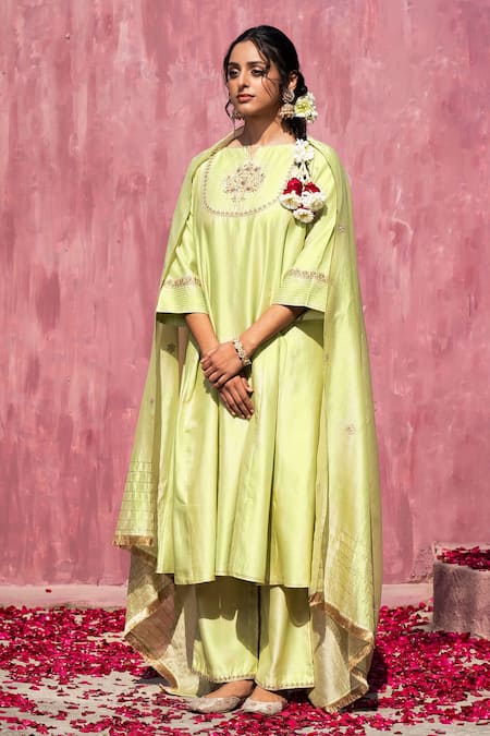 Shop Weaver Story Green Chanderi Silk Embroidery, Gota Patti Boat Neck Kurta Set Online at Aza Fashions Shop_Weaver Story_Green Chanderi Silk Embroidery, Gota Patti Boat Neck Kurta Set _Online_at_Aza_Fashions