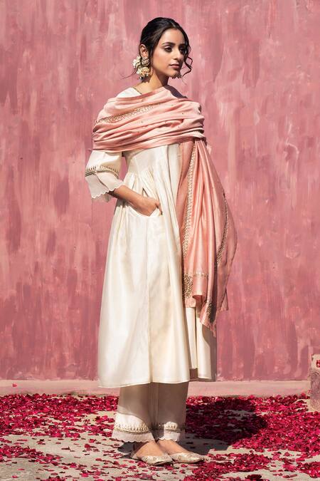 Shop Weaver Story Off White Chanderi Silk Gota Patti Split V-neck Kurta Pant Set Online at Aza Fashions Shop_Weaver Story_Off White Chanderi Silk Gota Patti Split V-neck Kurta Pant Set _Online_at_Aza_Fashions