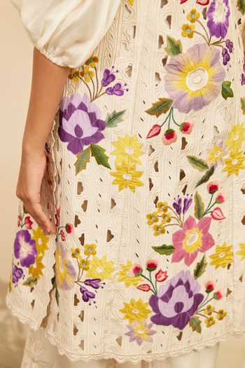 Buy Chandrima Ivory Chanderi Embroidery, Cut Work Open Neck Floral Applique Jacket Online at Aza Fashions Buy_Chandrima_Ivory Chanderi Embroidery, Cut Work Open Neck Floral Applique Jacket _Online_at_Aza_Fashions