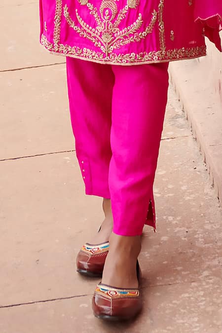 Pink City By Sarika_Pink Silk, Chanderi, Organza Embroidery Round Neck Chandbali Kurta Pant Set _Online_at_Aza_Fashions