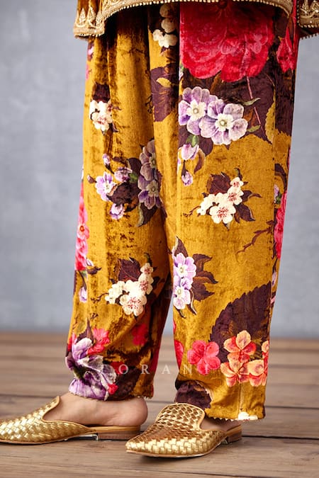 Buy_Torani_Yellow Silk Velvet, Cotton Voile And Pure Net Aftaabi Saroj Phiran Kurta Set _Online_at_Aza_Fashions