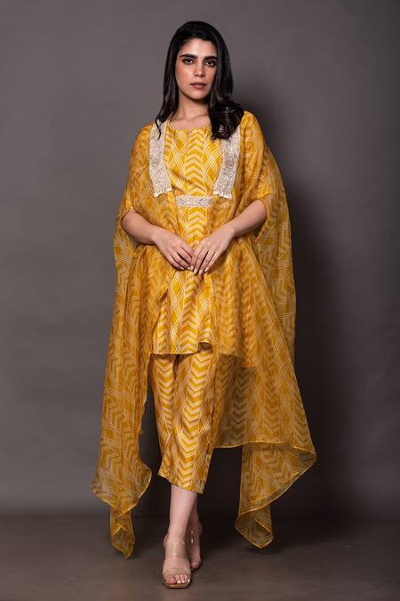 Buy Vara By Vibha N Priti Yellow Organza, Silk, Chanderi Geometric Print Cape With Kurta And Pant Set Online at Aza Fashions Buy_Vara By Vibha N Priti_Yellow Organza, Silk, Chanderi Geometric Print Cape With Kurta And Pant Set _Online_at_Aza_Fashions