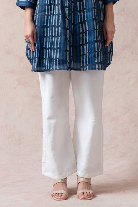 Thetaa Blue Polyester Printed Stripes Band Collar Kurta Set With Contrast Pant at Aza Fashions Thetaa_Blue Polyester Printed Stripes Band Collar Kurta Set With Contrast Pant_at_Aza_Fashions