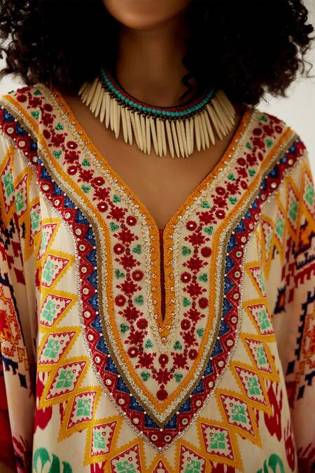 Shop Payal Jain White Crepe Abstract Pattern V Neck Kaftan Online at Aza Fashions Shop_Payal Jain_White Crepe Abstract Pattern V Neck Kaftan_Online_at_Aza_Fashions