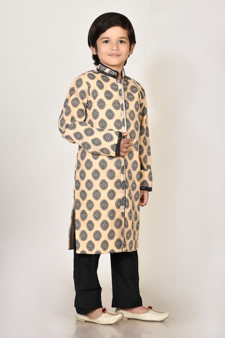 Petite Pomme_Beige Handloom Cotton, Silk Lace, Embroidery Kurta And Pant Set _Online_at_Aza_Fashions