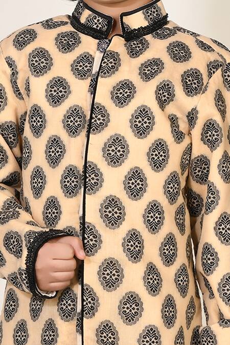 Petite Pomme_Beige Handloom Cotton, Silk Lace, Embroidery Kurta And Pant Set _at_Aza_Fashions