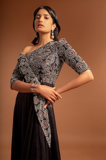 Buy Sejal Kamdar Black Pure Satin Crepe Embellished Rhinestone Ajrak Yoke Anarkali Online at Aza Fashions Buy_Sejal Kamdar_Black Pure Satin Crepe Embellished Rhinestone Ajrak Yoke Anarkali _Online_at_Aza_Fashions