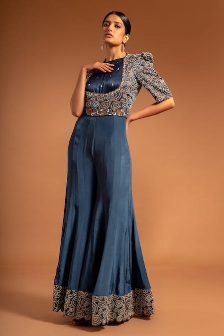 Sejal Kamdar_Blue Pure Satin Crepe Printed Bodice And Hemline Ajrak Square Jumpsuit  _Online_at_Aza_Fashions