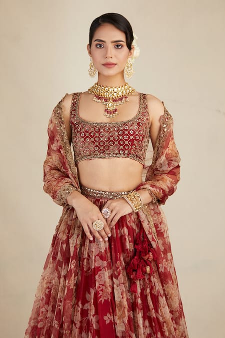 Buy_Astha Narang_Red Organza U Neck Printed Bridal Lehenga Set _Online_at_Aza_Fashions