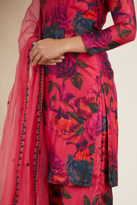 Astha Narang Pink Silk, Net, Crepe Round Floral Print Kurta Set at Aza Fashions Astha Narang_Pink Silk, Net, Crepe Round Floral Print Kurta Set _at_Aza_Fashions