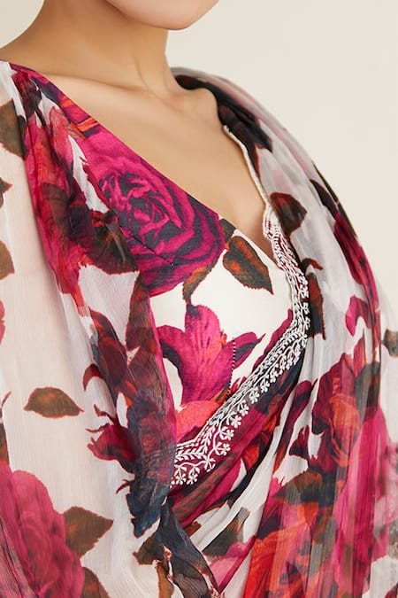 Astha Narang White Crepe, Chiffon V Neck Floral Print Saree With Blouse at Aza Fashions Astha Narang_White Crepe, Chiffon V Neck Floral Print Saree With Blouse _at_Aza_Fashions