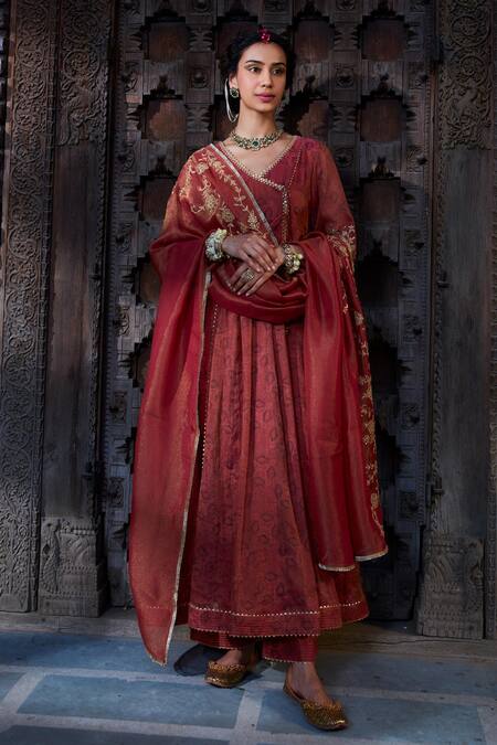 Kritika Dawar Orange Chanderi, Tissue Beads, Embroidery Bandhani Print Angarkha Kurta Pant Set Online at Aza Fashions Kritika Dawar_Orange Chanderi, Tissue Beads, Embroidery Bandhani Print Angarkha Kurta Pant Set_Online_at_Aza_Fashions