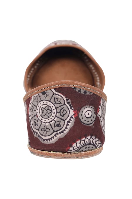 Shop_Imlee Jaipur_Brown Printed Gerua Dabu Juttis _Online_at_Aza_Fashions