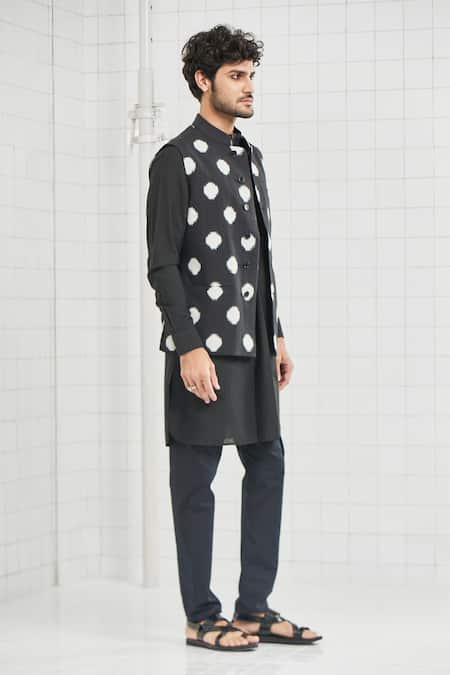 Rajesh Pratap Singh Black Cotton Beawar Handwoven Ikat Bundi Online at Aza Fashions Rajesh Pratap Singh_Black Cotton Beawar Handwoven Ikat Bundi _Online_at_Aza_Fashions