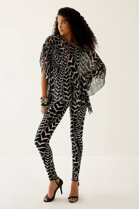 Payal Jain Black Chiffon Abstract Pattern Straight Short Kaftan Online at Aza Fashions Payal Jain_Black Chiffon Abstract Pattern Straight Short Kaftan_Online_at_Aza_Fashions