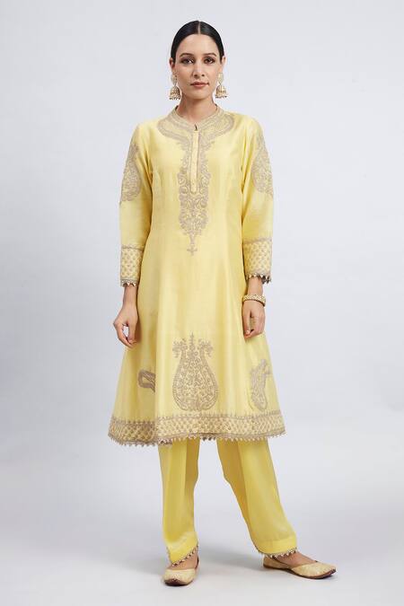 Buy Sheetal Batra Yellow Kurta Chanderi Salwar - Bamber Satin Dupatta Rahbya Set Online at Aza Fashions Buy_Sheetal Batra_Yellow Kurta Chanderi Salwar - Bamber Satin Dupatta Rahbya Set_Online_at_Aza_Fashions