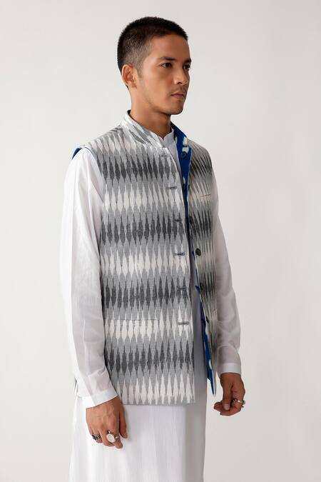 Rajesh Pratap Singh_Blue Cotton Sarnau Reversible Ikat Bundi _Online_at_Aza_Fashions