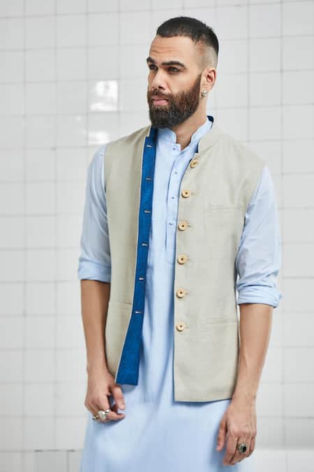 Rajesh Pratap Singh_Beige Kundal Reversible Linen Bundi _at_Aza_Fashions