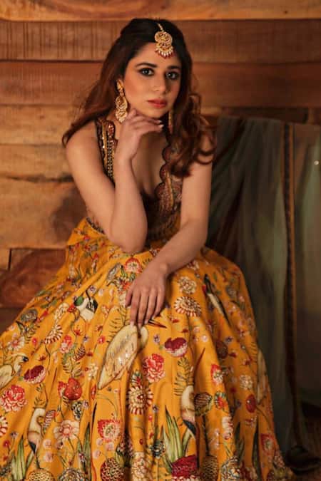 Buy_Kalista_Yellow Dola Silk V Neck Printed Lehenga Set _Online_at_Aza_Fashions