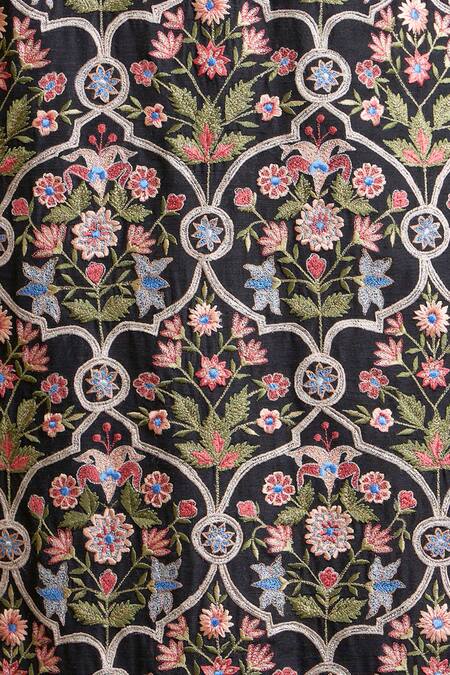 Sue Mue Black Handloom Maheshwari Cotton, Tussar Georgette Round Kurta Set Online at Aza Fashions Sue Mue_Black Handloom Maheshwari Cotton, Tussar Georgette Round Kurta Set _Online_at_Aza_Fashions