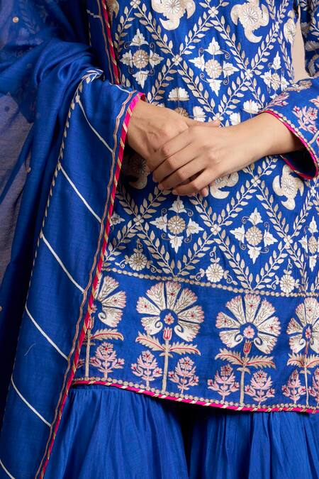 Shop Sue Mue Blue Handloom Maheshwari Cotton Round Kurta Set Online at Aza Fashions Shop_Sue Mue_Blue Handloom Maheshwari Cotton Round Kurta Set _Online_at_Aza_Fashions