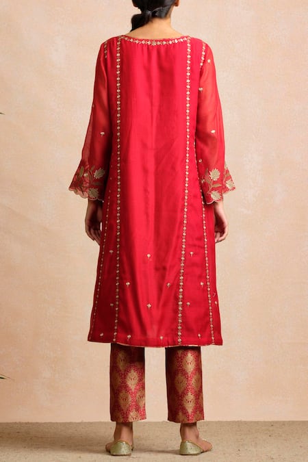 Shop Sue Mue Red Maheshwari Handloom Cotton And Banarasi Round Embroidered Kurta Set at Aza Fashions Shop_Sue Mue_Red Maheshwari Handloom Cotton And Banarasi Round Embroidered Kurta Set _at_Aza_Fashions