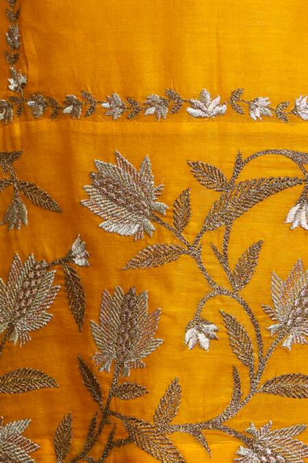 Buy_Sue Mue_Yellow Maheshwari Handloom Cotton Notched Embroidered Kurta Sharara Set _Online_at_Aza_Fashions