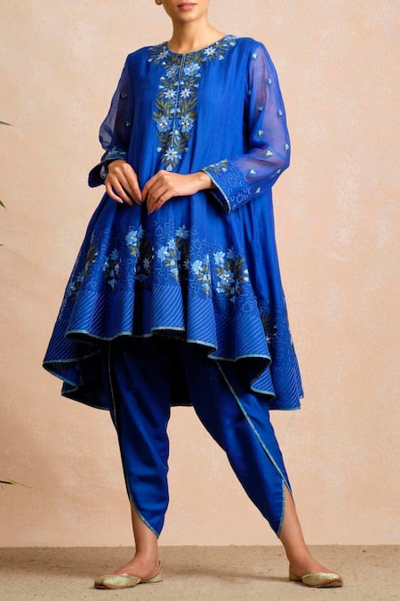 Sue Mue Embroidered Kurta Set 