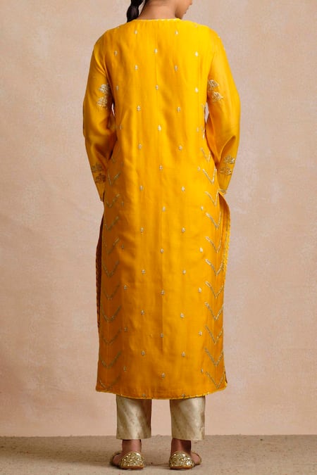 Shop Sue Mue Yellow Maheshwari Handloom Cotton Notched Embroidered Kurta And Pant Set at Aza Fashions Shop_Sue Mue_Yellow Maheshwari Handloom Cotton Notched Embroidered Kurta And Pant Set _at_Aza_Fashions
