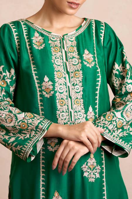 Shop Sue Mue Beige Silk Notched Embroidered Kurta And Pant Set Online at Aza Fashions Shop_Sue Mue_Beige Silk Notched Embroidered Kurta And Pant Set _Online_at_Aza_Fashions