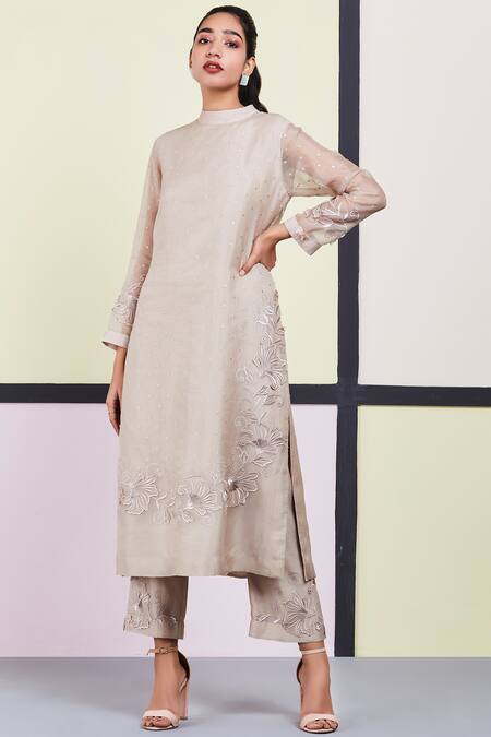 Sue Mue_Beige Organza, Mul Round Embroidered Kurta Set _Online_at_Aza_Fashions