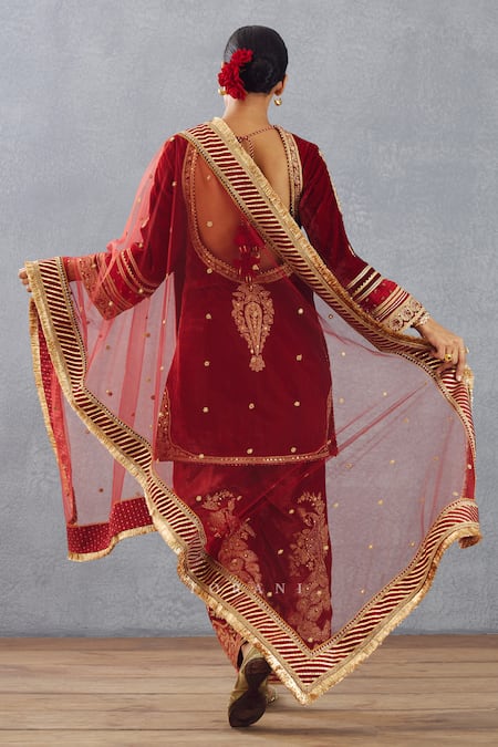 Shop Torani Red Velvet, Cotton Voile And Organza Sindoori Yoshita Kurta Phiran Set at Aza Fashions Shop_Torani_Red Velvet, Cotton Voile And Organza Sindoori Yoshita Kurta Phiran Set _at_Aza_Fashions