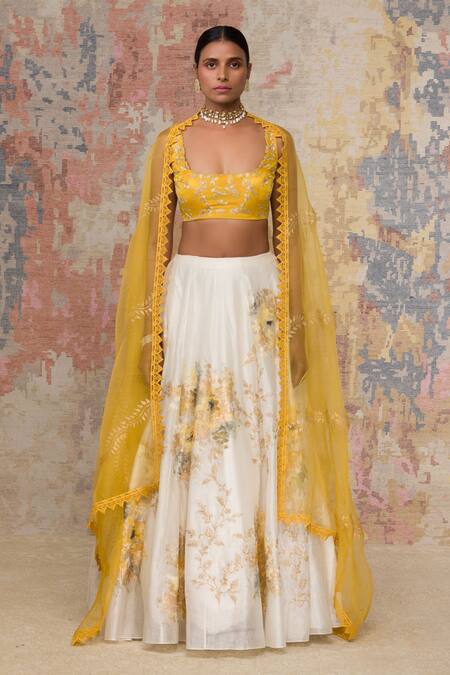 Buy_Devnaagri_White Chanderi Scoop Neck Lehenga Set _Online_at_Aza_Fashions