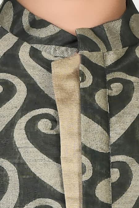 Petite Pomme_Green Handloom Cotton, Silk Embroidery Kurta And Pant Set _at_Aza_Fashions