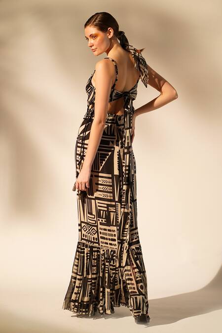 Nikita Mhaisalkar_White Georgette V-neck Abstract Print Gown _at_Aza_Fashions