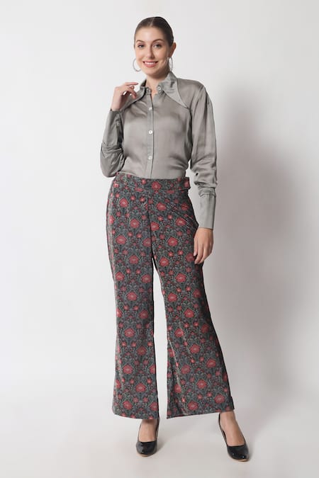 Buy_Soniya G_Green Velvet Chains, Embroidery Collared Sleeveless Printed Blazer Set_Online_at_Aza_Fashions