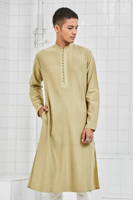 Shop_Rajesh Pratap Singh_Green Viscose Katan Khinsar Pintuck Kurta Set _Online_at_Aza_Fashions