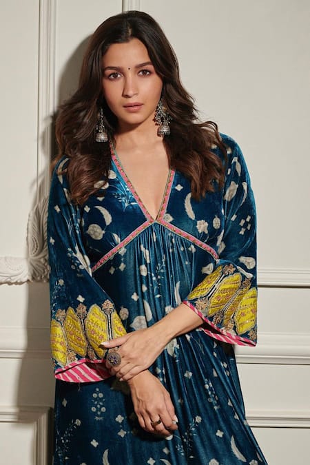 Rajiramniq Silk Velvet Printed Kurta & Palazzo Set 