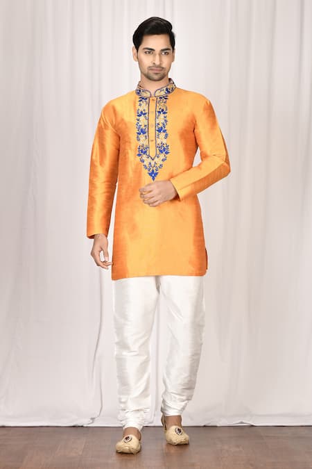 Aryavir Malhotra Embroidered Short Kurta 