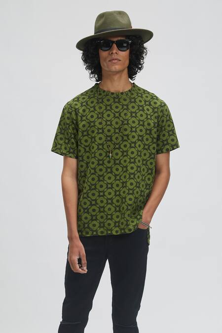Terra Luna_Green 100% Organic Handloom Cotton Moon Bloom Milos T-shirt _Online_at_Aza_Fashions